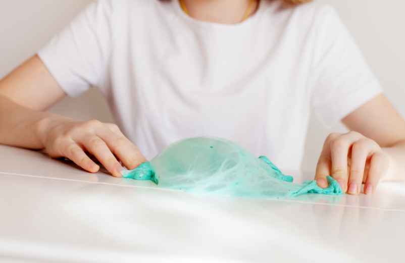 Recette simple pour faire du slime sans colle