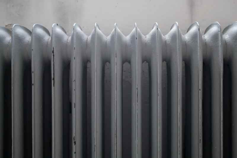 Quand faut-il procéder à la purge d’un radiateur en fonte ?
